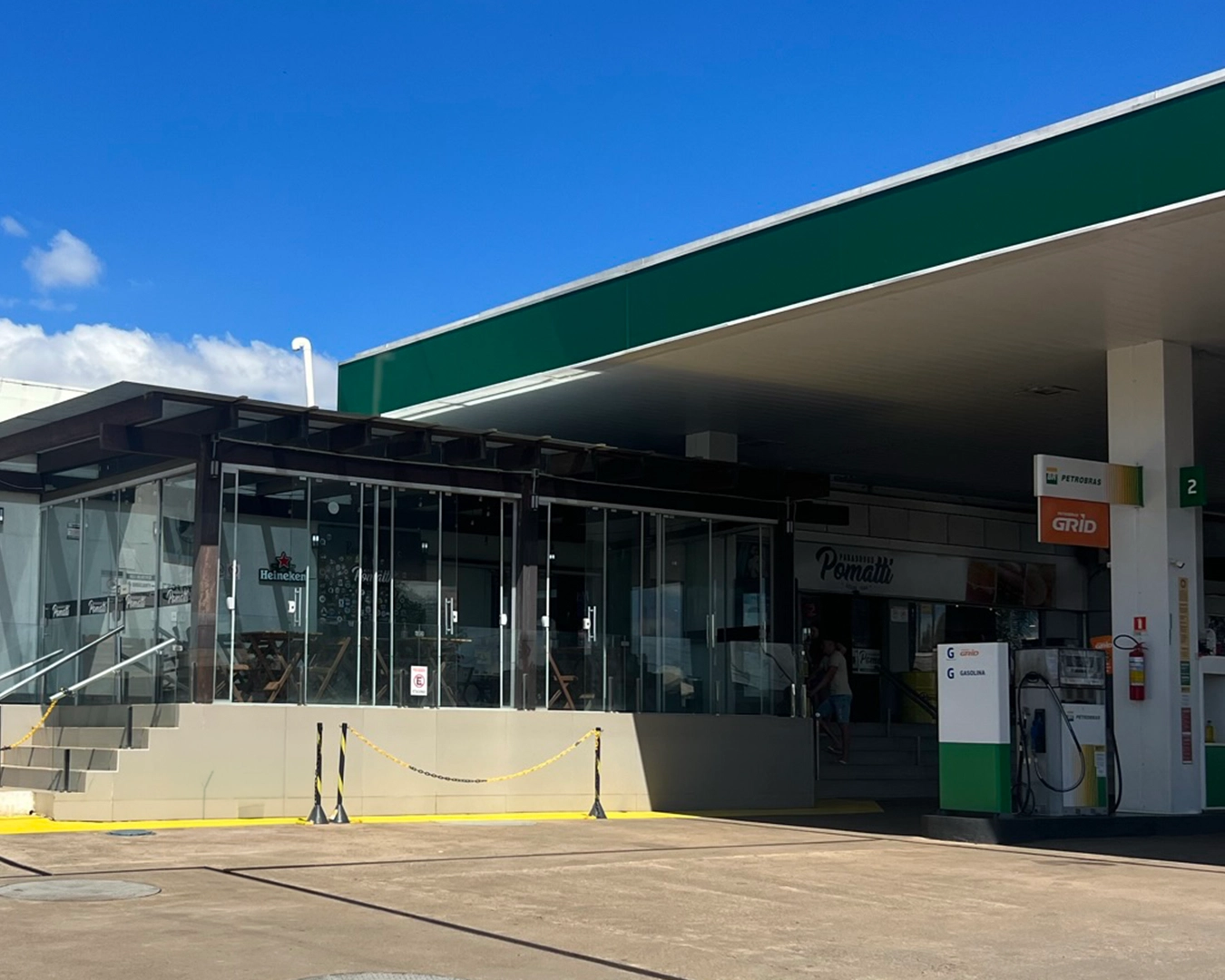 Fachada Noturna - Paradouro Pomatti